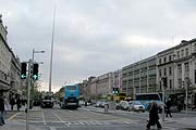 Die O'Connell Street ist die Hauptverkehrsader mit vielen Kaufhösern und Geschäften (Foto. Martin Schmitz)